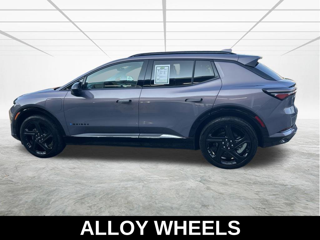 Used 2024 Chevrolet Equinox EV RS FWD image 8