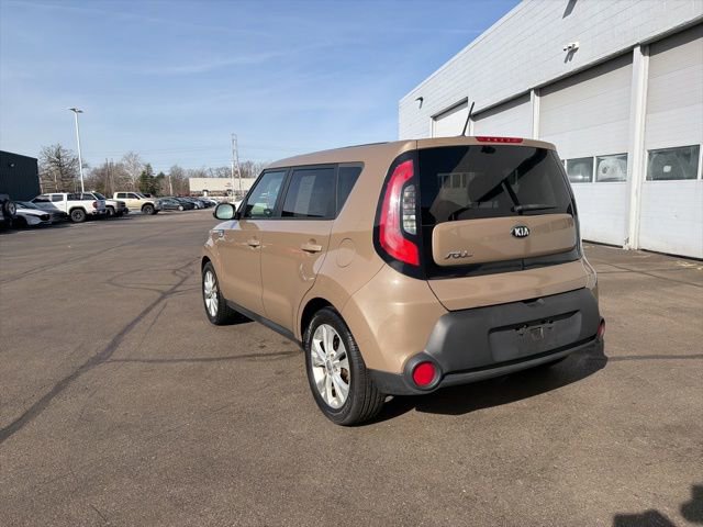 Used 2015 Kia Soul + image 11