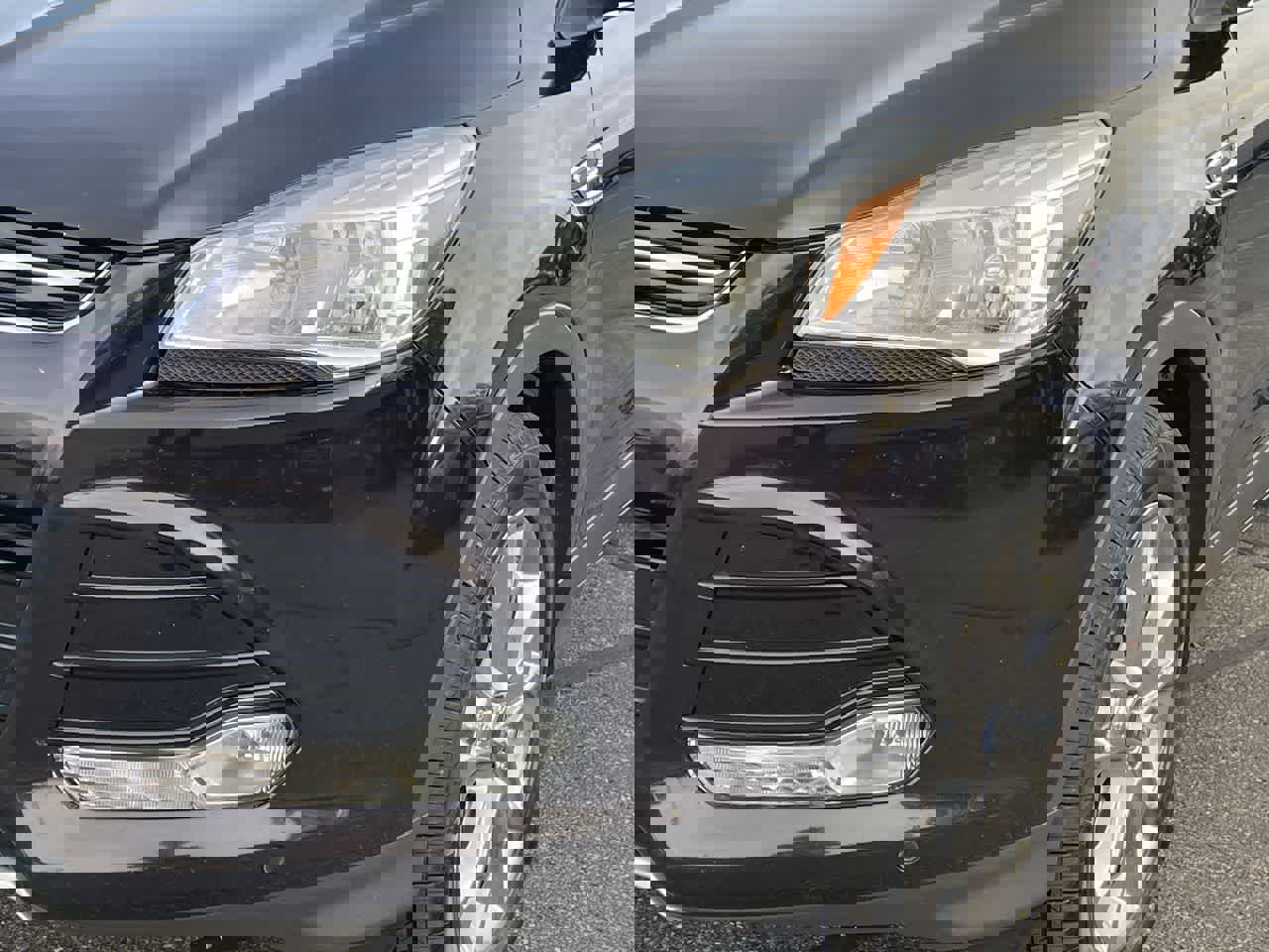 Used 2013 Ford Escape SEL image 37