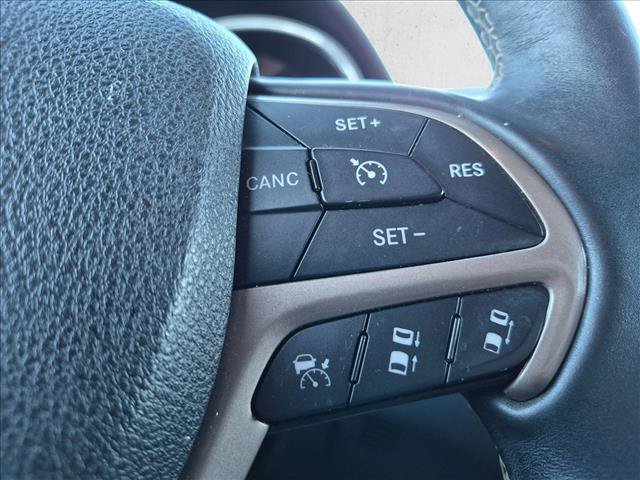 Used 2015 Jeep Grand Cherokee Overland w/ Advanced Technology Group AWD/4WD image 14