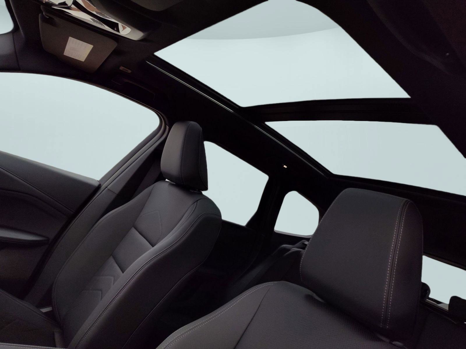 Used 2025 BMW X1 xDrive28i w/ Convenience Package image 15