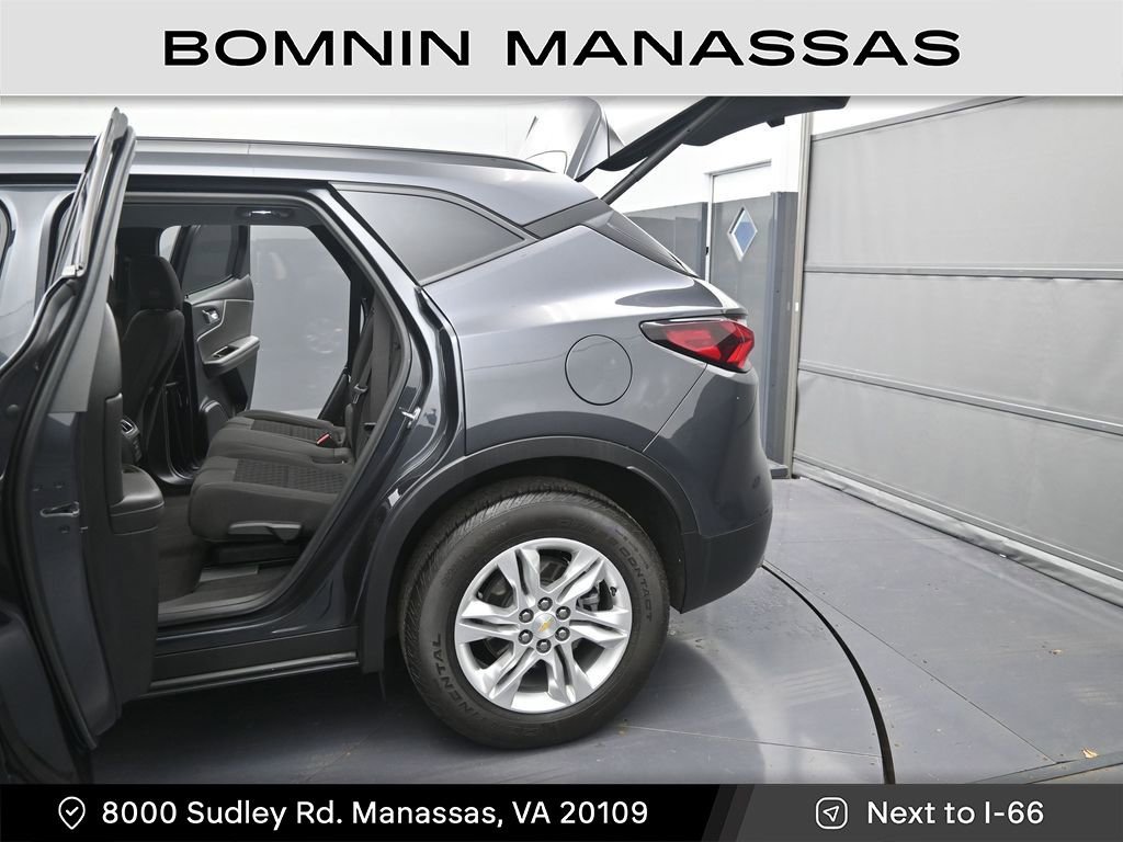 Used 2022 Chevrolet Blazer LT image 12