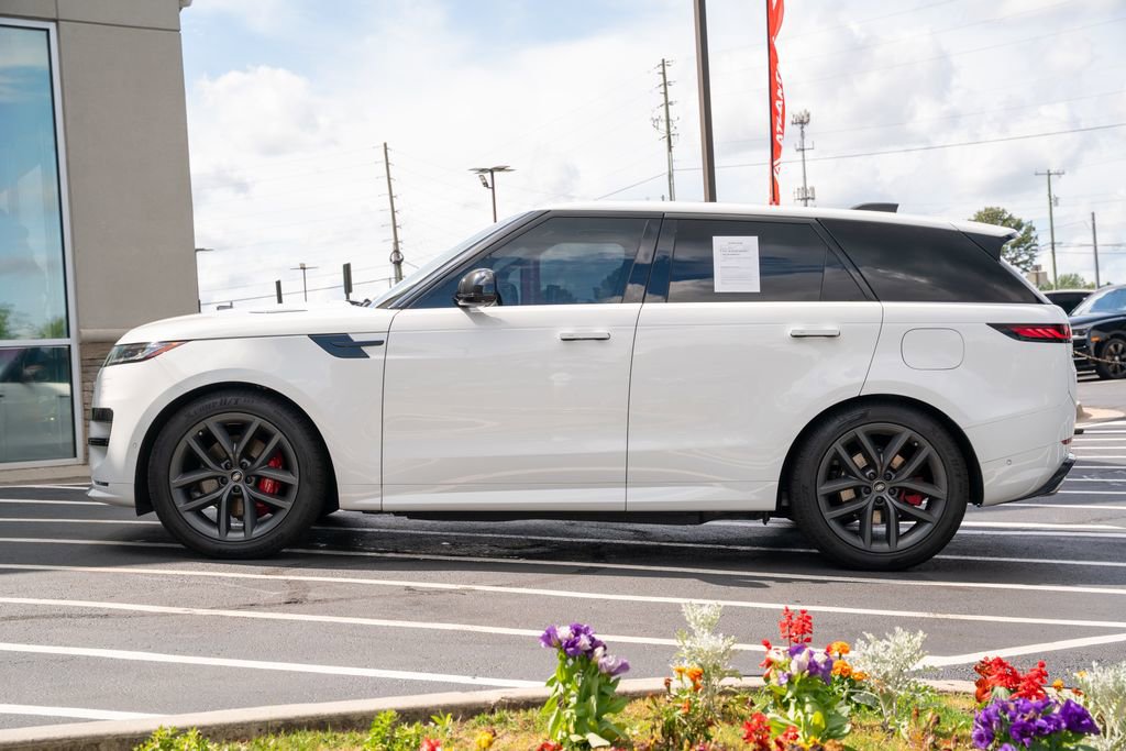 Used 2025 Land Rover Range Rover Sport Dynamic SE AWD/4WD image 22