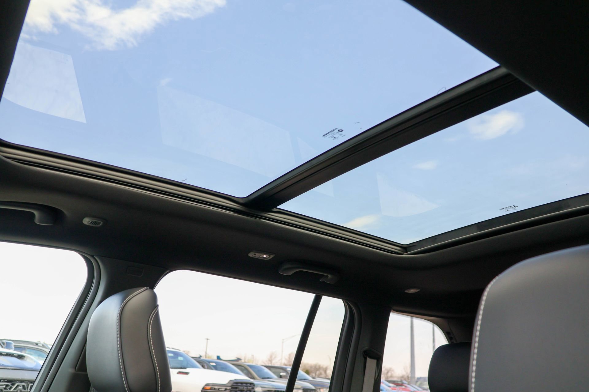 New 2026 Jeep Grand Cherokee Limited image 8