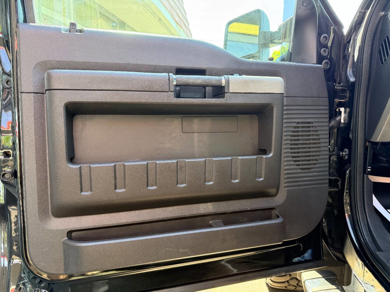 Used 2016 Ford F350 Lariat w/ Lariat Ultimate Package image 17