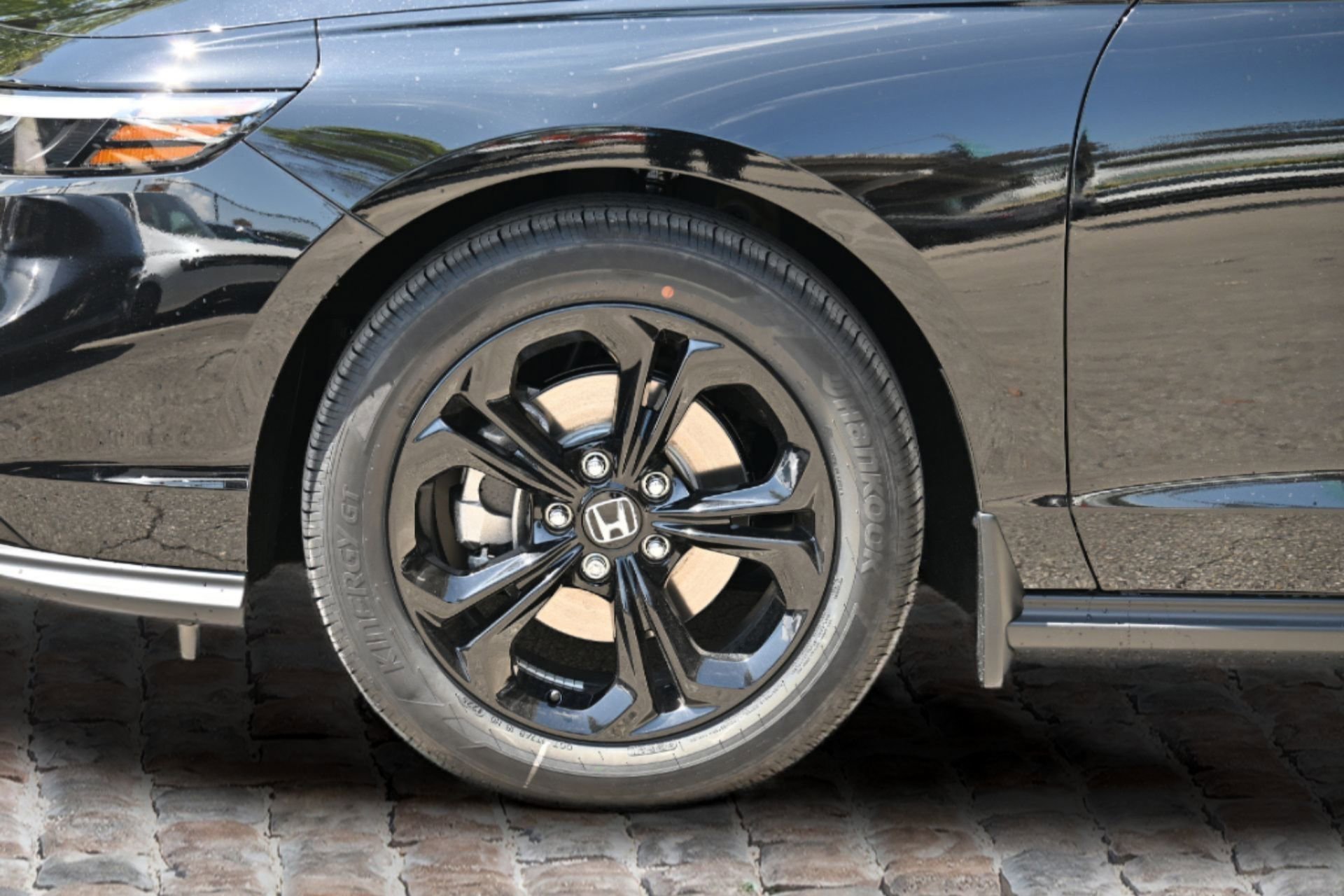 New 2025 Honda Accord SE image 33