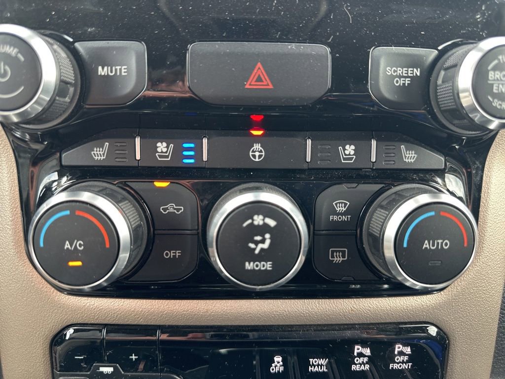 Used 2019 RAM 1500 Laramie AWD/4WD image 25