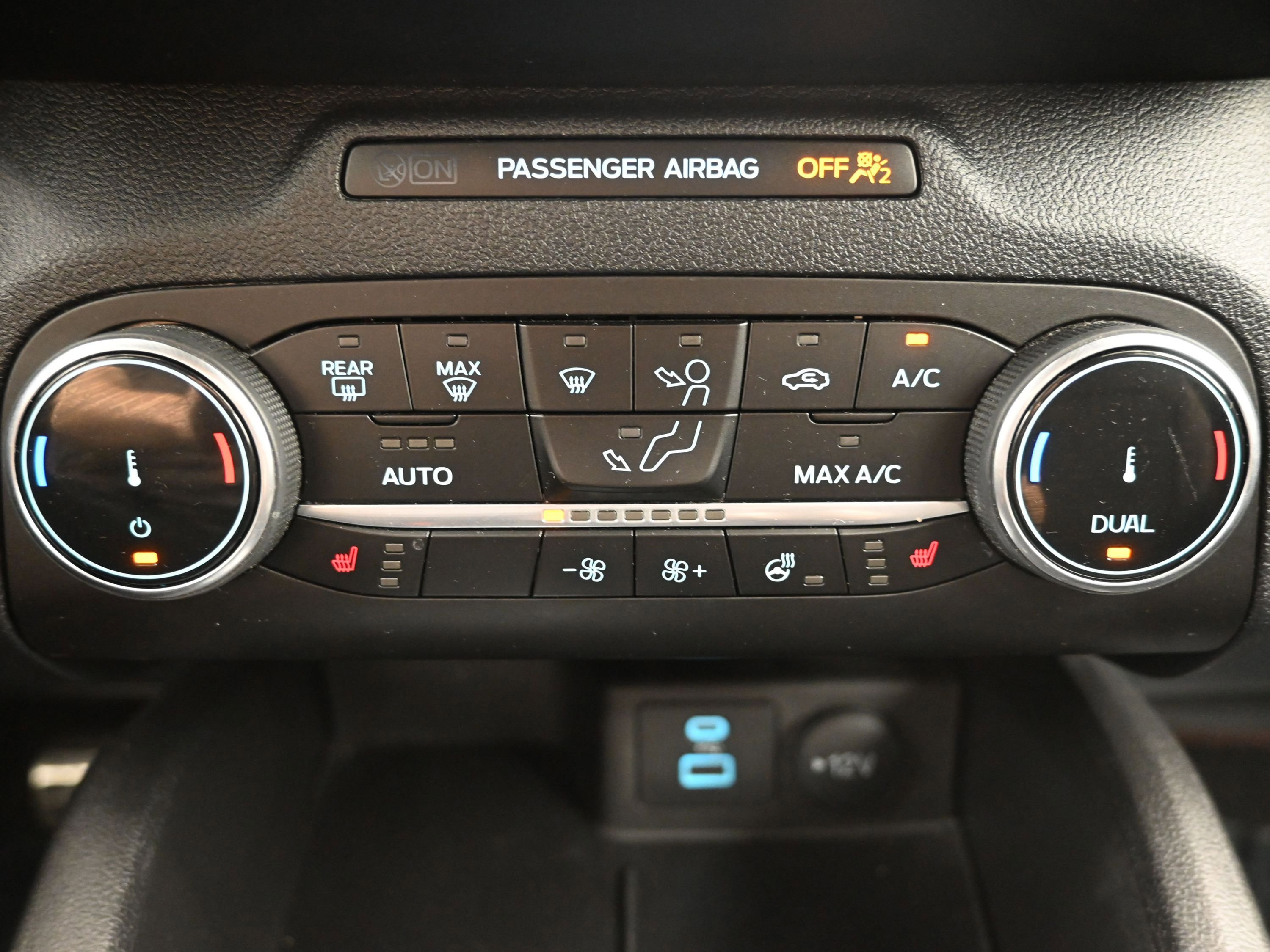 Used 2023 Ford Escape ST-Line image 18