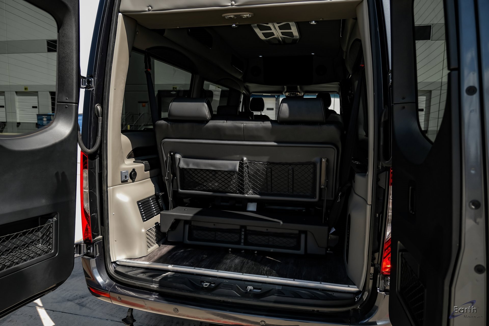 Used 2023 Mercedes-Benz Sprinter 2500 image 97