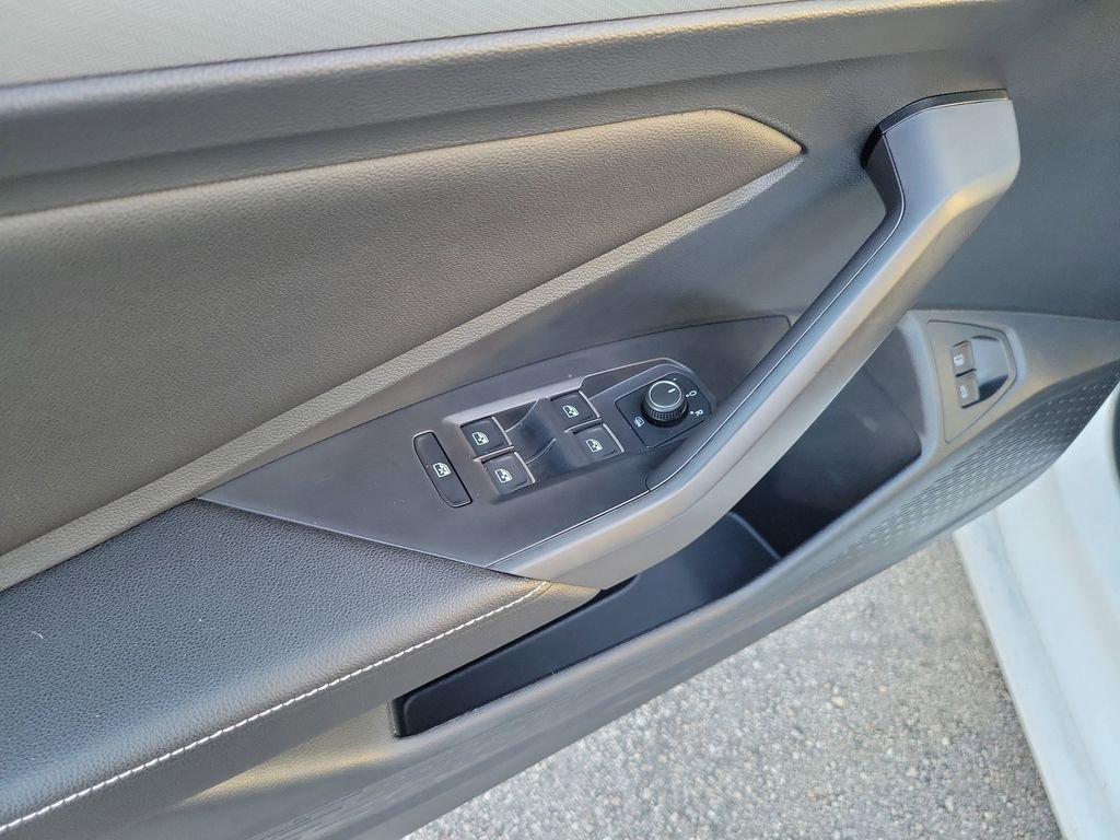 Used 2022 Volkswagen Jetta S image 16