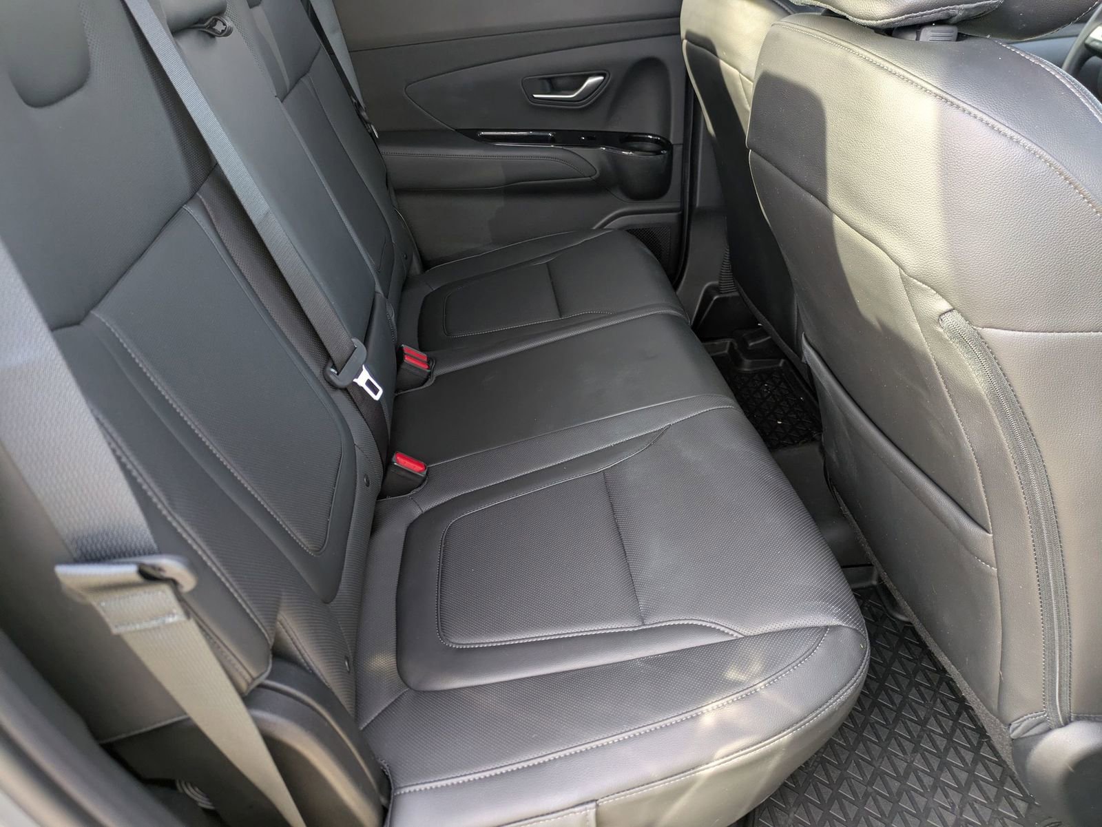 Used 2025 Hyundai Santa Cruz SEL image 24