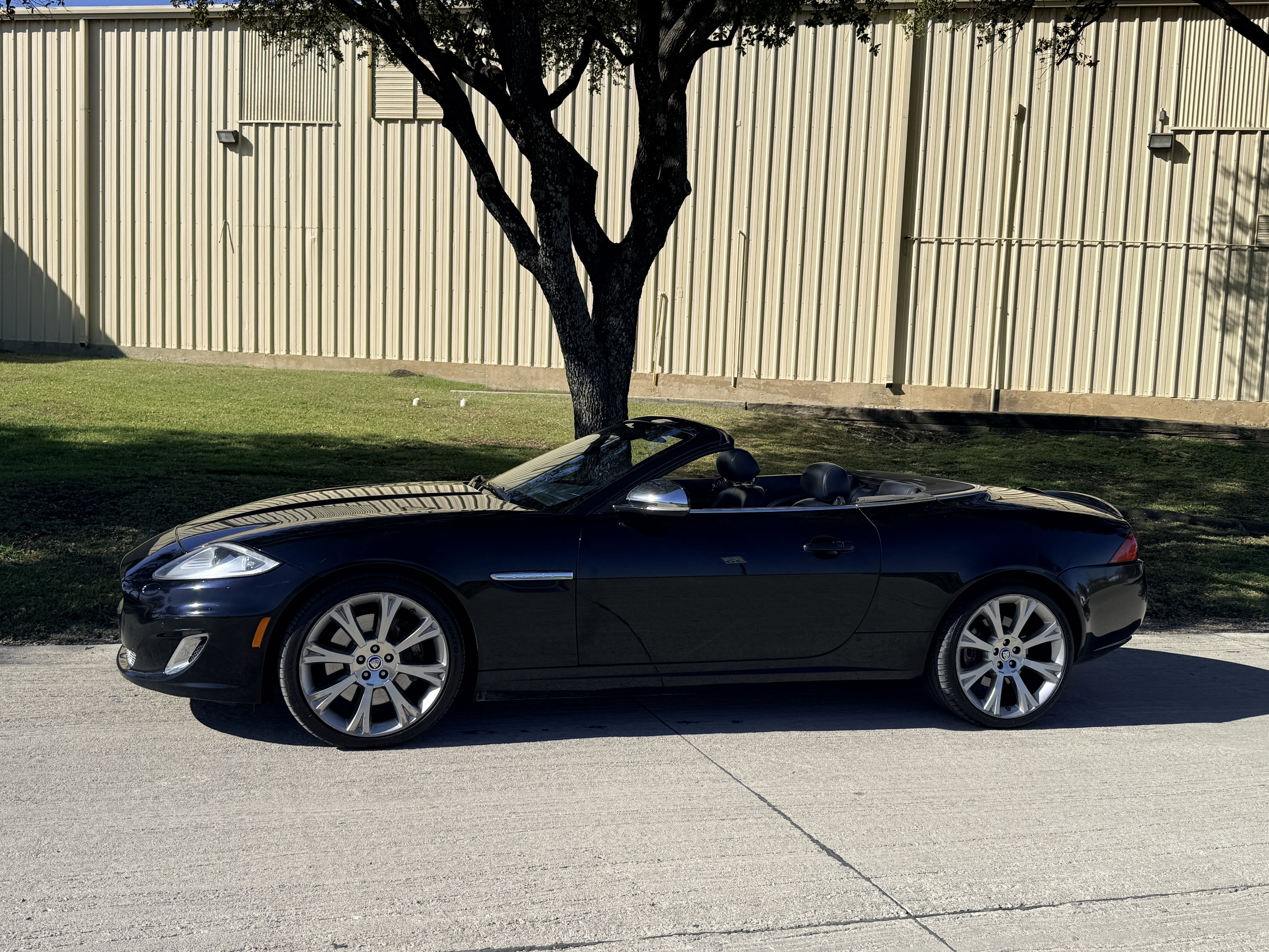 Used 2013 Jaguar XK Convertible RWD image 11