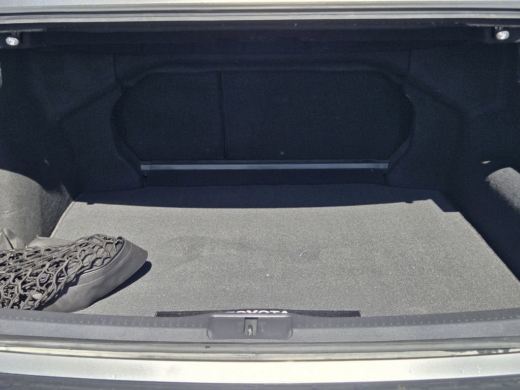 Used 2023 Toyota Crown Limited image 34