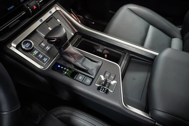 Used 2025 Lexus GX 550 AWD/4WD image 15