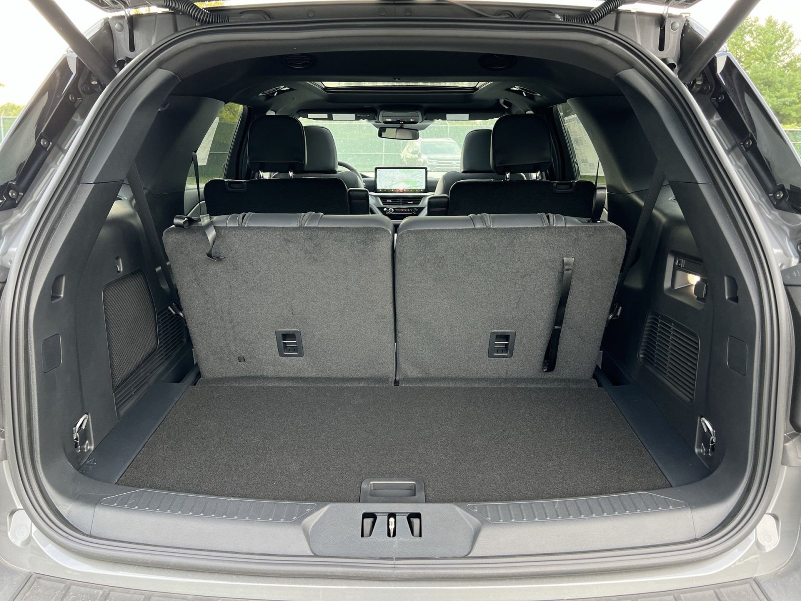 New 2026 Ford Explorer ST-Line w/ ST-Line Street Pack AWD/4WD image 27