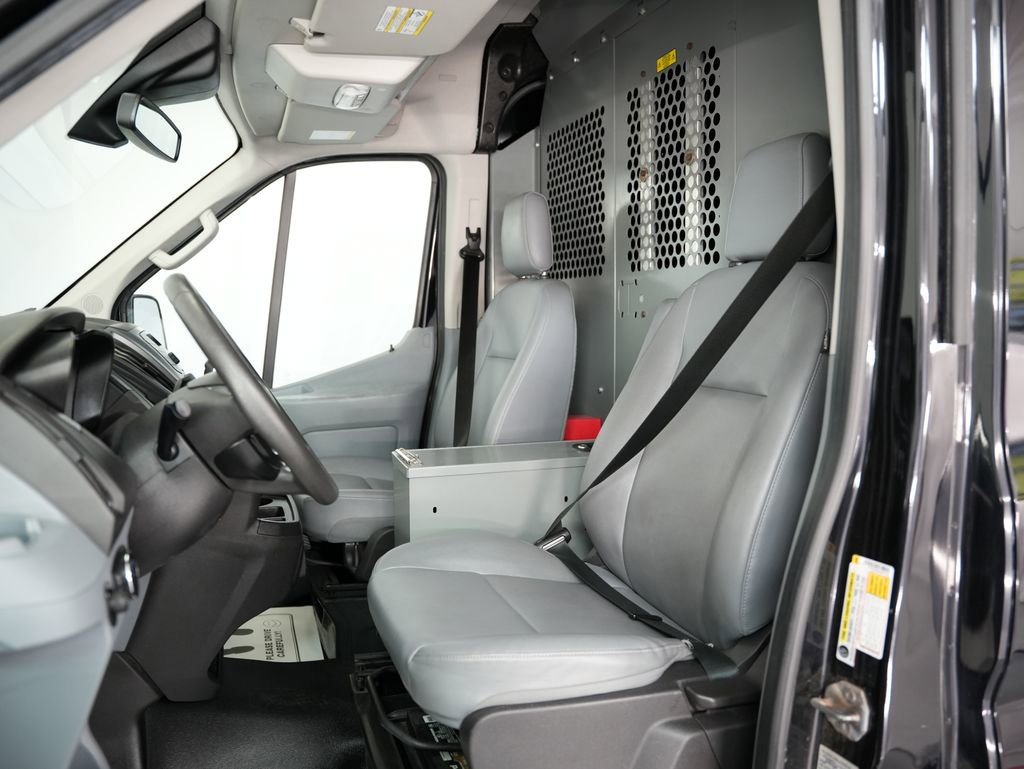 Used 2018 Ford Transit 250 148 Medium Roof RWD image 35