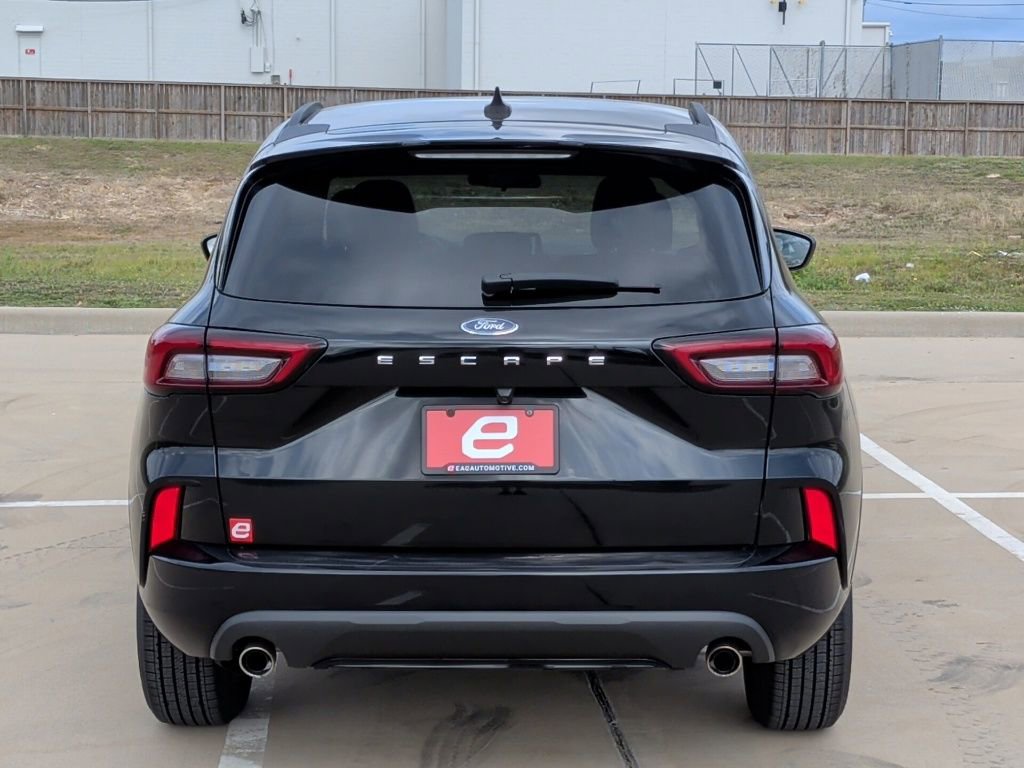 Used 2023 Ford Escape ST-Line image 7