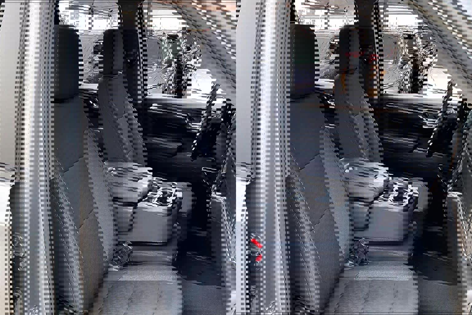 Certified 2025 Chevrolet Silverado 1500 LT image 10