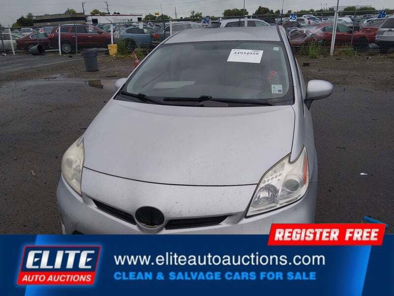 Used 2015 Toyota Prius Two FWD image 24