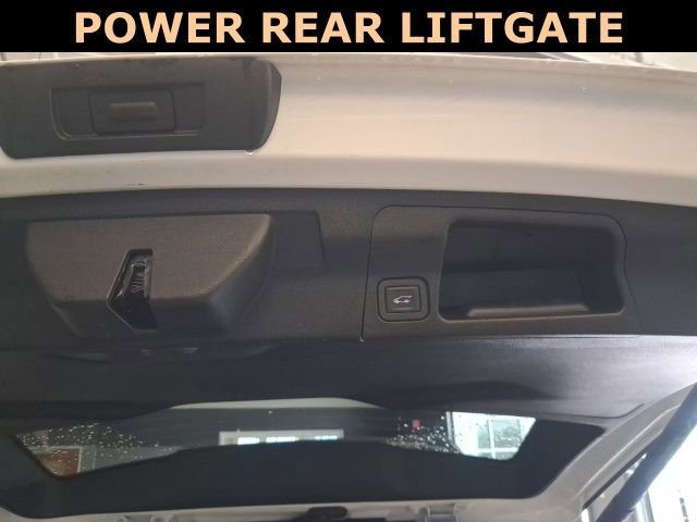 Used 2023 GMC Acadia SLE w/ Driver Convenience Package image 25