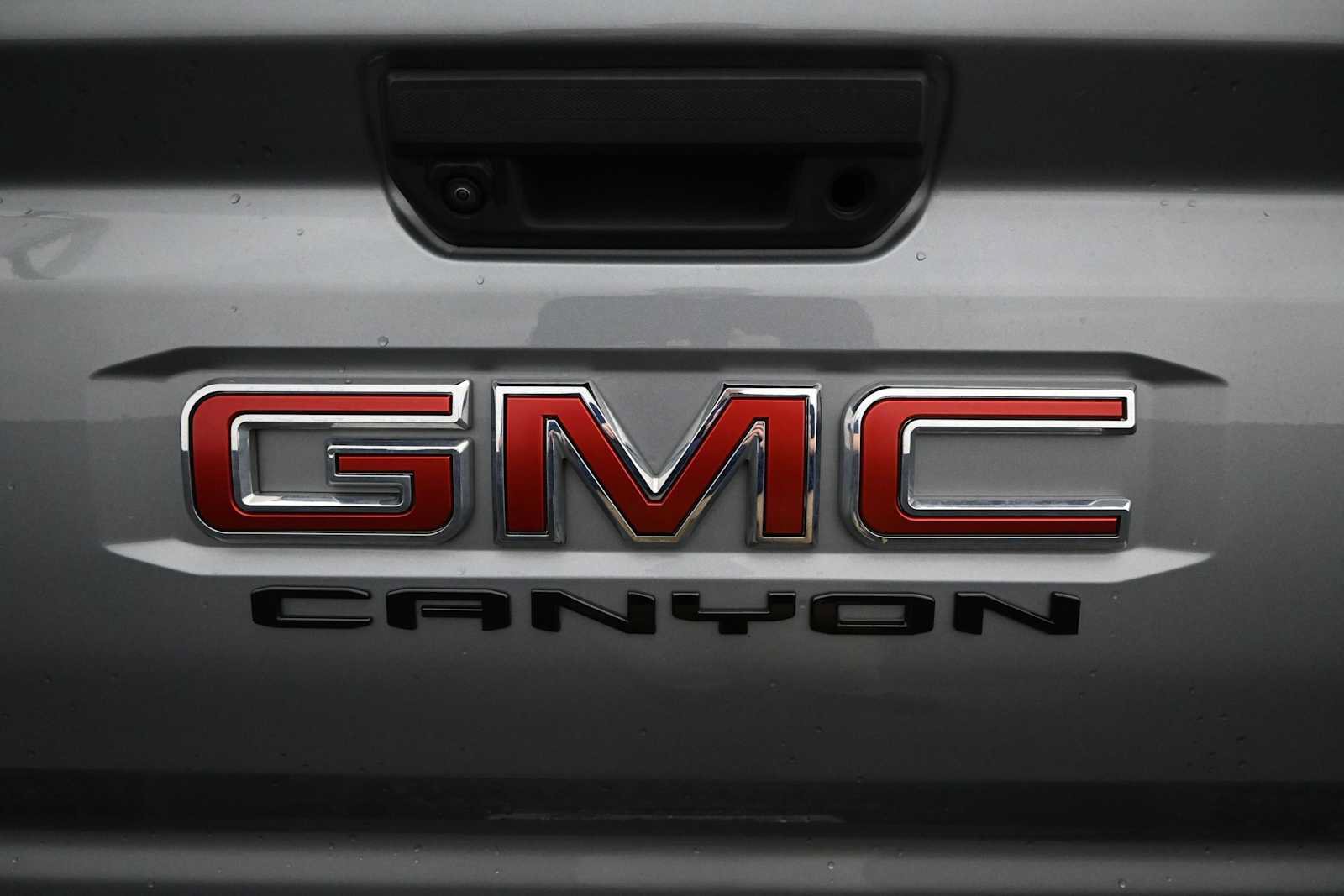 Used 2023 GMC Canyon AT4X AWD/4WD image 34