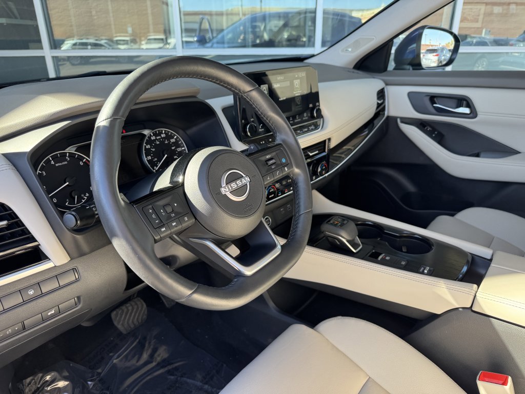 Used 2023 Nissan Rogue SL w/ SL Premium Package FWD image 35