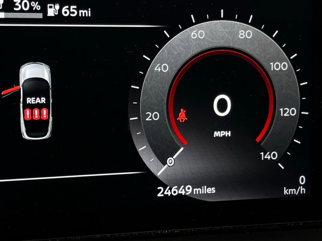 Used 2023 Nissan Ariya AWD image 15