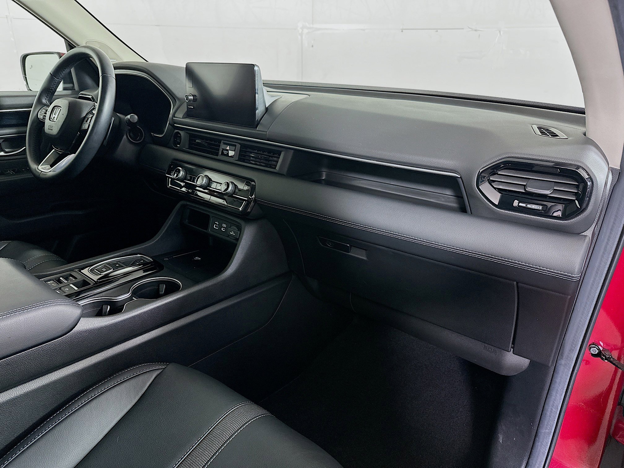 Used 2025 Honda Pilot Touring image 30