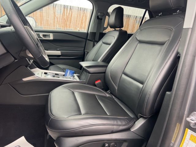 Certified 2024 Ford Explorer XLT w/ Equipment Group 202A image 17