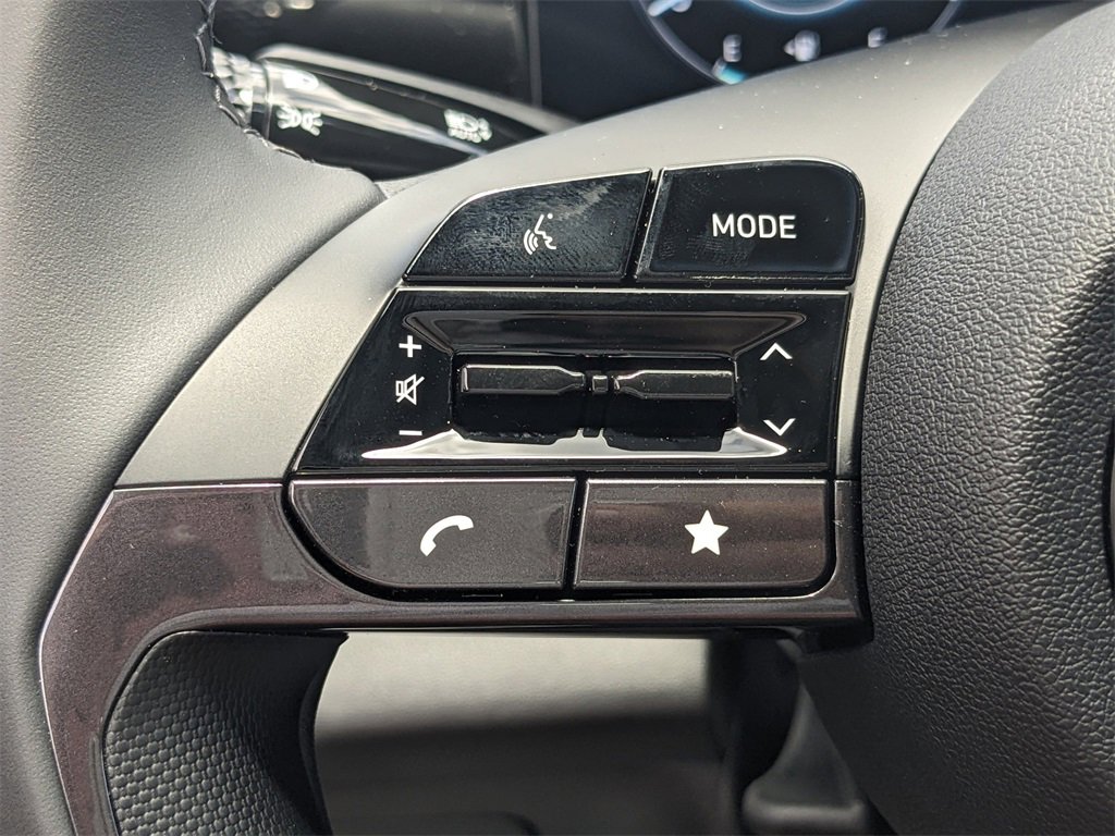 New 2025 Hyundai Elantra SEL image 21