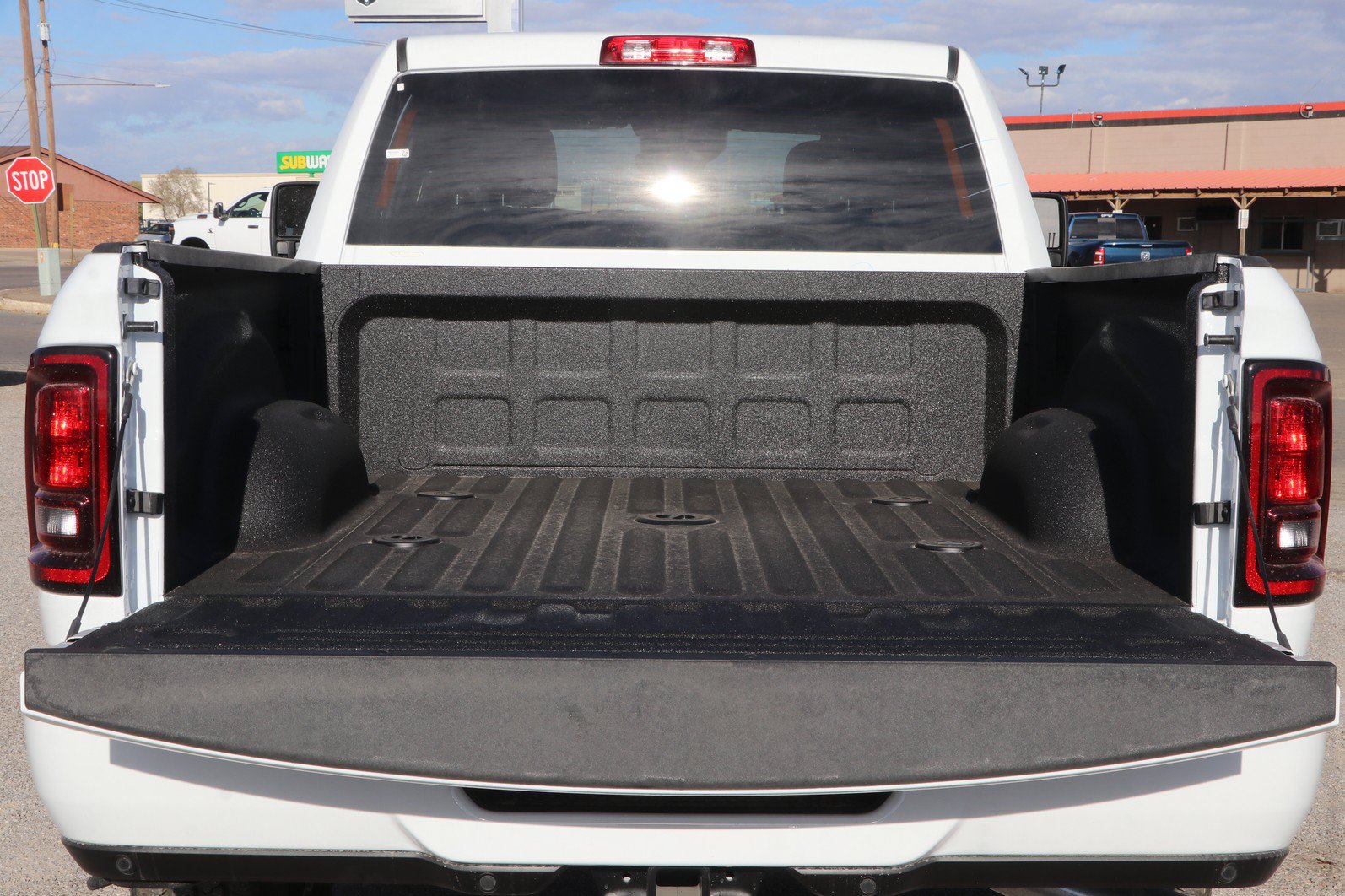 New 2026 RAM 2500 Big Horn AWD/4WD image 28