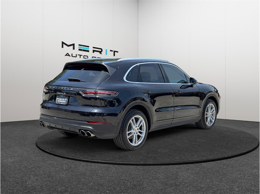 Used 2019 Porsche Cayenne S AWD/4WD image 9