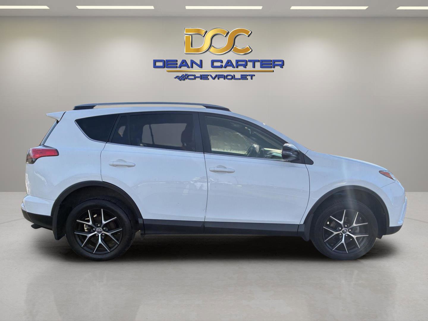 Used 2018 Toyota RAV4 SE w/ Power Extra Value Package AWD/4WD image 8