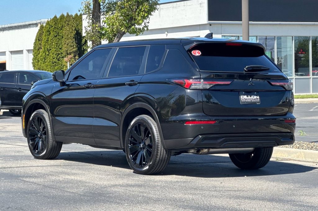 New 2026 Mitsubishi Outlander SE AWD/4WD image 6