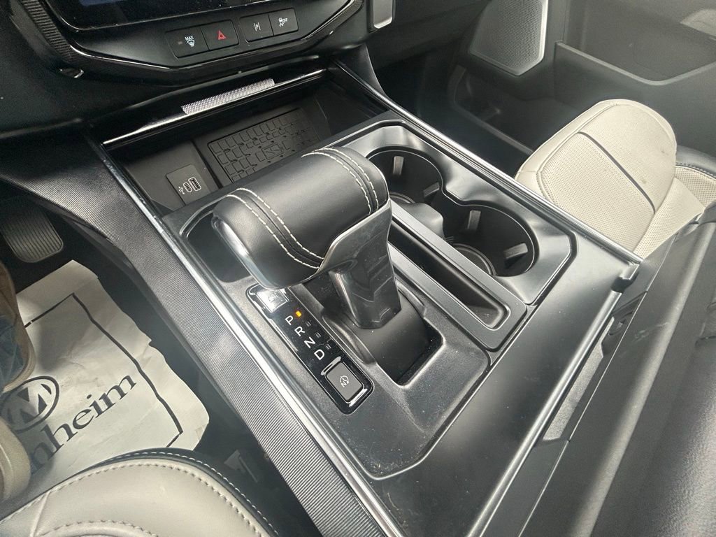 Used 2025 Ford F150 Lightning Platinum AWD/4WD image 22