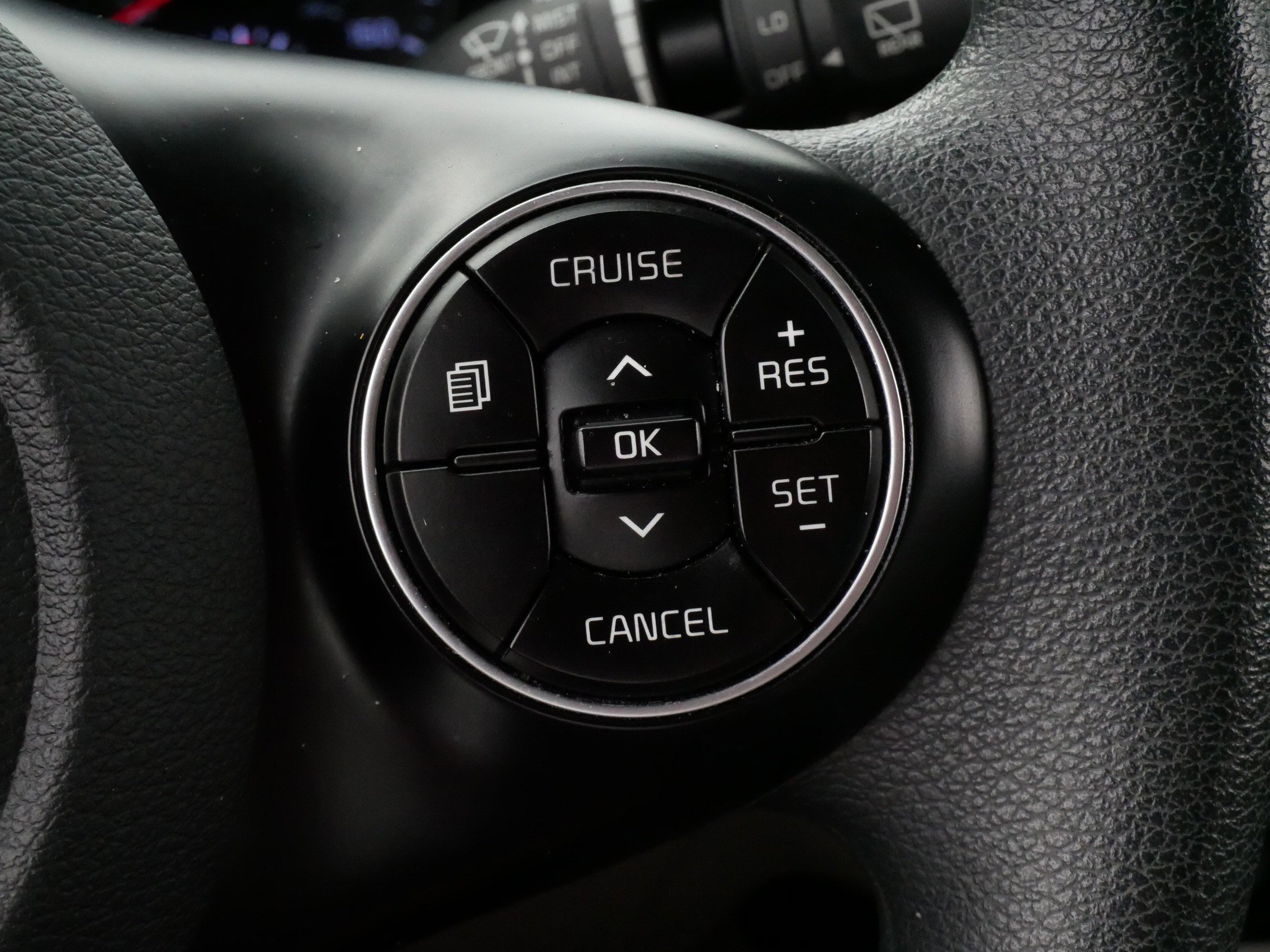 Used 2020 Kia Soul S FWD image 25