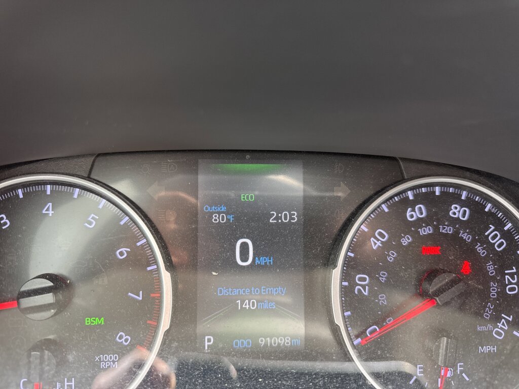 Used 2019 Toyota RAV4 XLE Premium FWD image 21