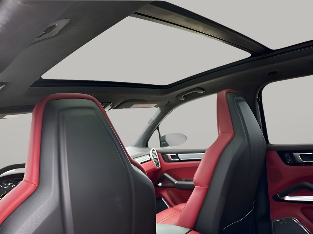 Used 2023 Porsche Cayenne Turbo S image 41