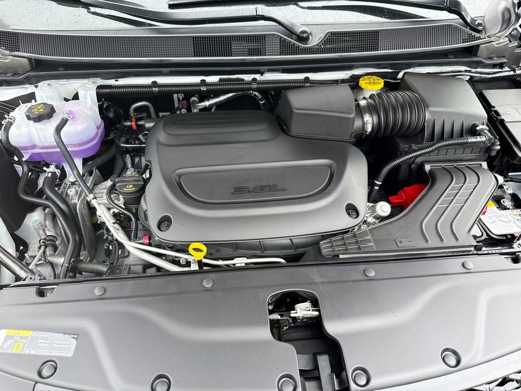 New 2026 Chrysler Pacifica Select FWD image 34