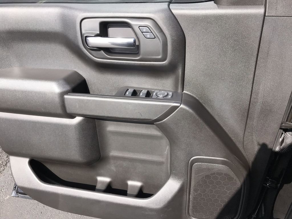 Used 2024 Chevrolet Silverado 1500 Custom image 13