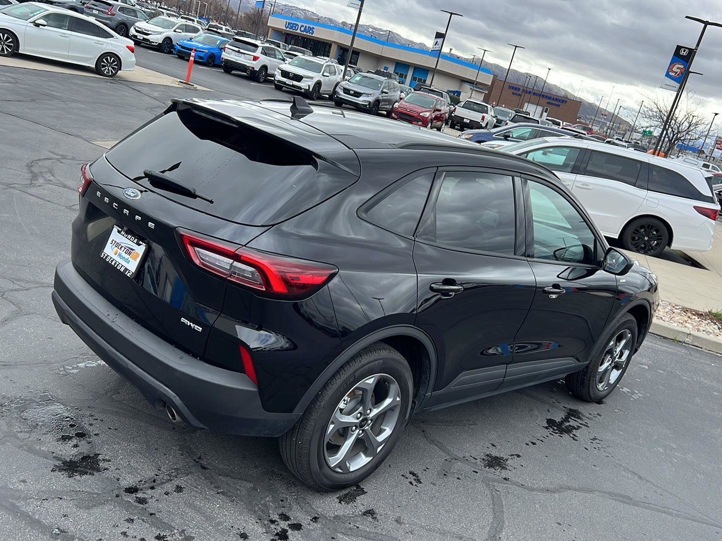 Used 2025 Ford Escape ST-Line image 8