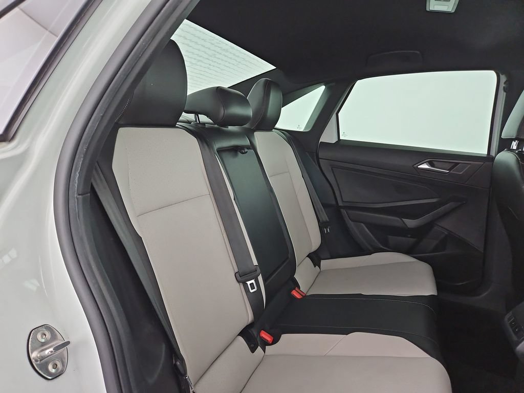 Used 2019 Volkswagen Jetta R-Line w/ R-Line Cold Weather Package FWD image 32