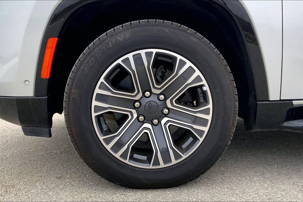 Used 2023 Jeep Wagoneer Series II image 25