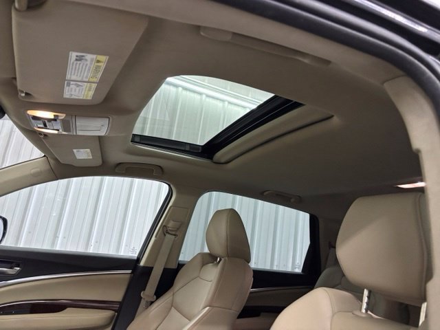 Certified 2017 Acura MDX w/ Technology Package FWD image 10