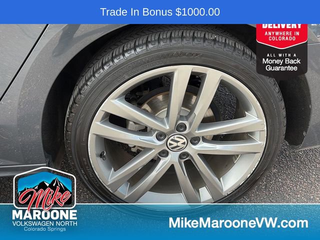 Used 2017 Volkswagen Passat 1.8T R-Line image 9