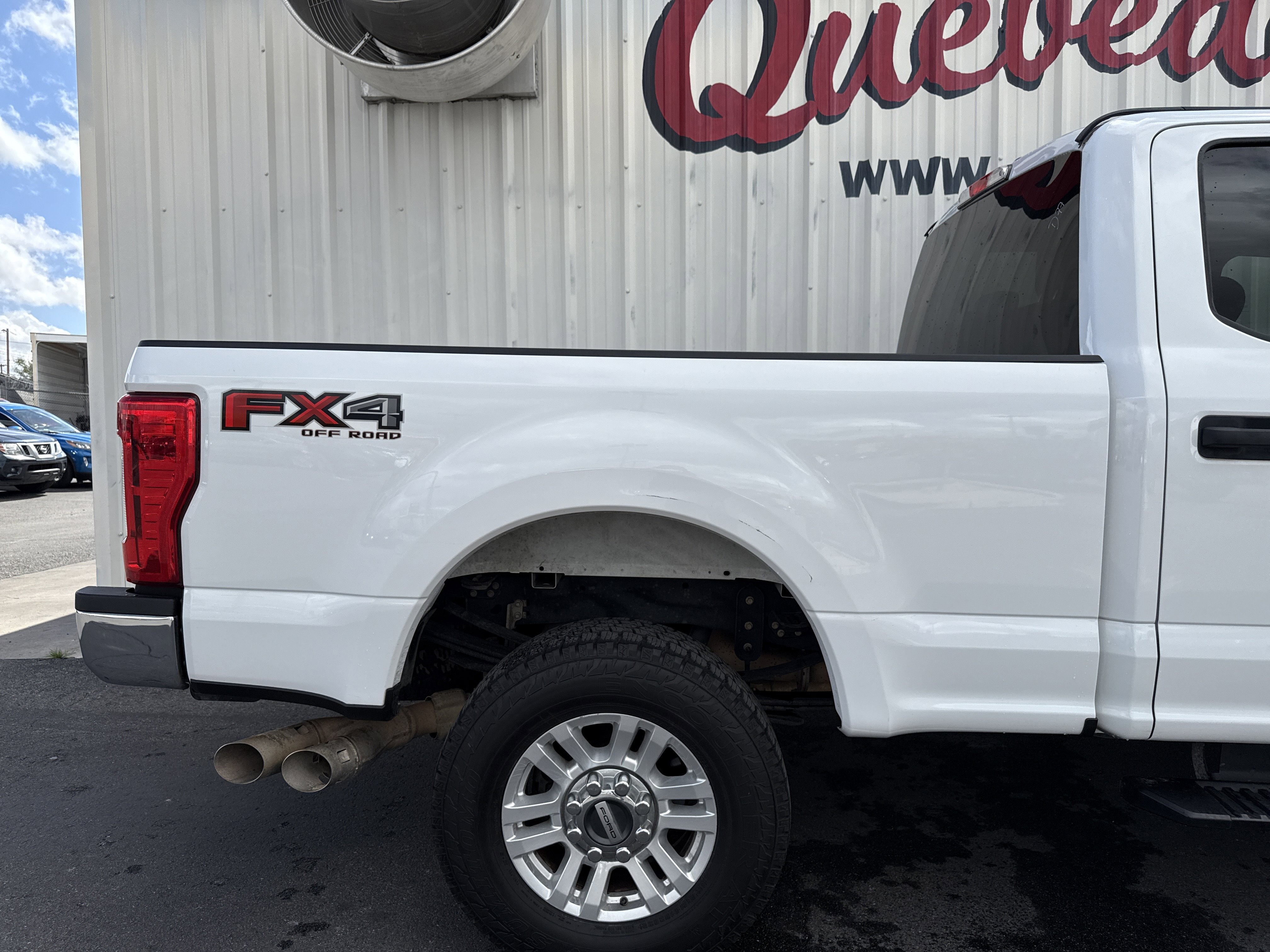 Used 2019 Ford F250 XLT w/ FX4 Off-Road Package AWD/4WD image 38
