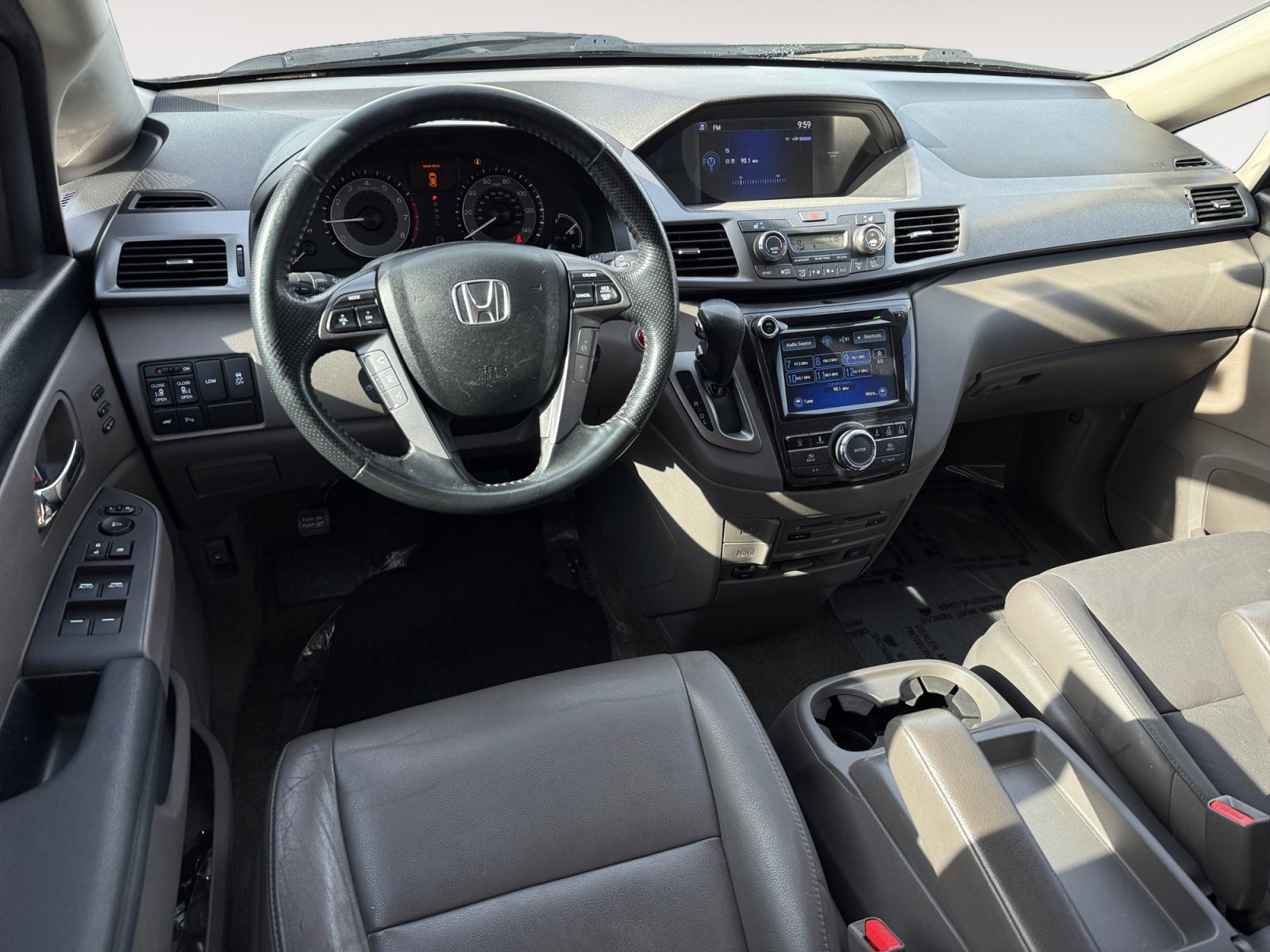 Used 2014 Honda Odyssey Touring Elite image 15