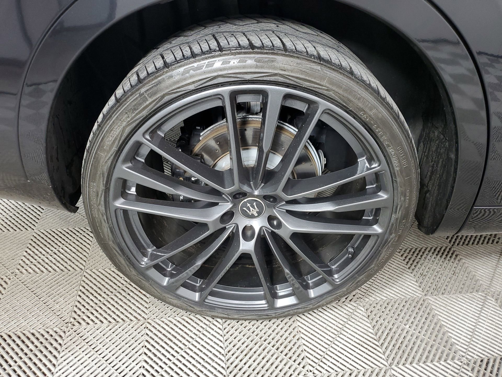 Used 2022 Maserati Levante Modena S image 15