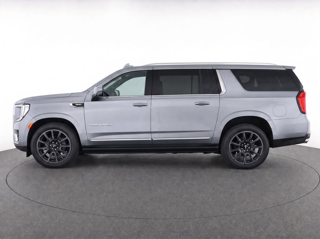Used 2023 GMC Yukon XL Denali AWD/4WD image 6