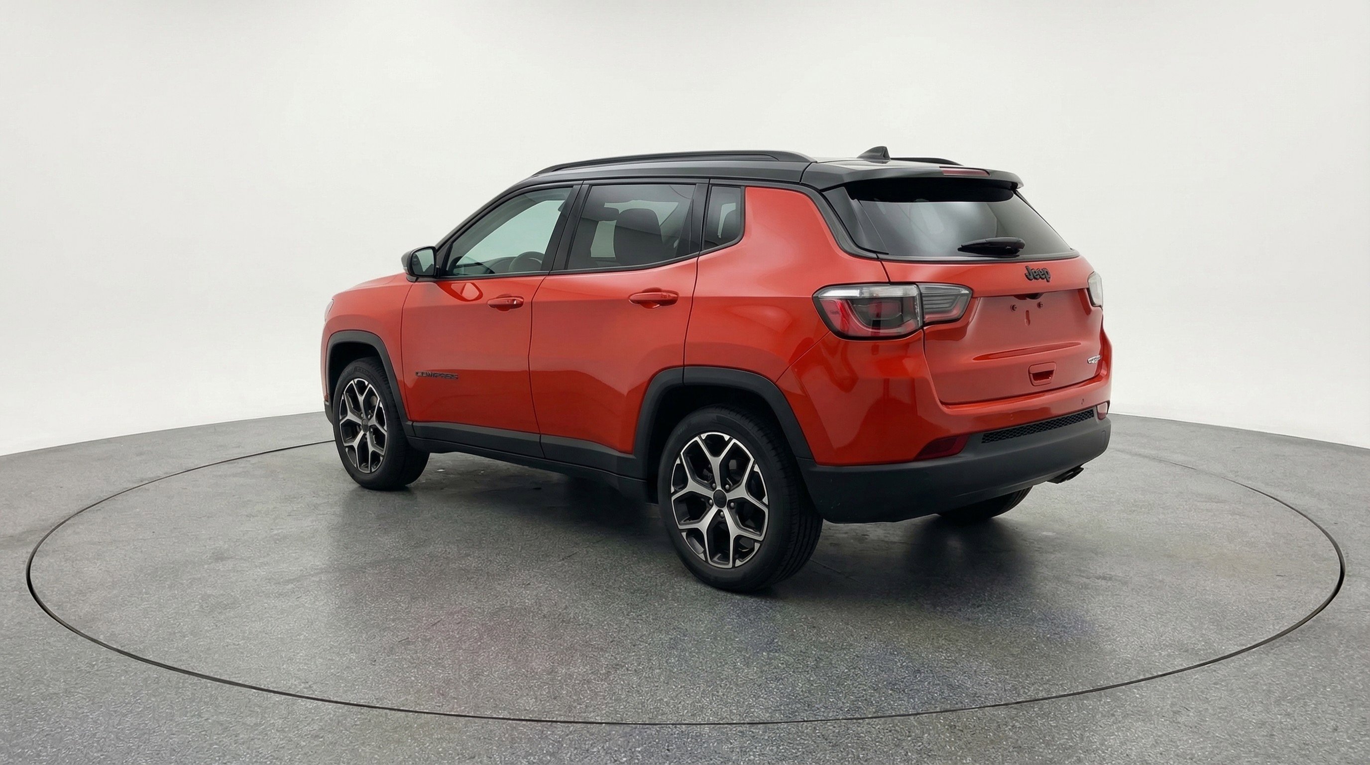 Used 2025 Jeep Compass Limited image 6